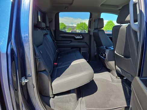 Used 2023 GMC Sierra 1500 SLT w/ SLT Convenience Package AWD/4WD image 35