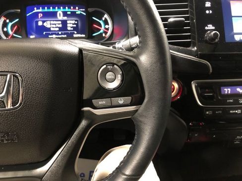 Used 2022 Honda Pilot Touring image 27