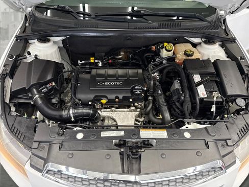 Used 2012 Chevrolet Cruze LT w/ RS Package image 10