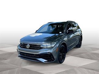 Used 2022 Volkswagen Tiguan SE R-Line image 1