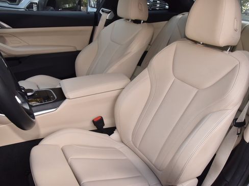 Used 2021 BMW 430i Coupe w/ Convenience Package image 15