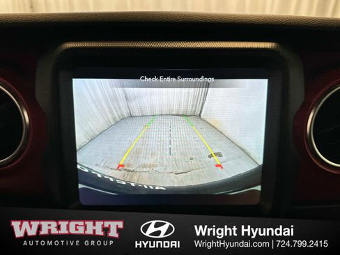 Used 2022 Jeep Wrangler Rubicon w/ LED Lighting Group image 24