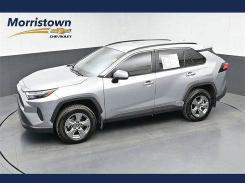 Used 2023 Toyota RAV4 XLE image 1
