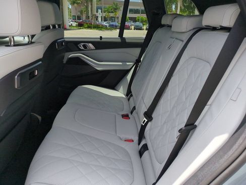 New 2026 BMW X5 xDrive40i w/ Executive Package AWD/4WD image 14