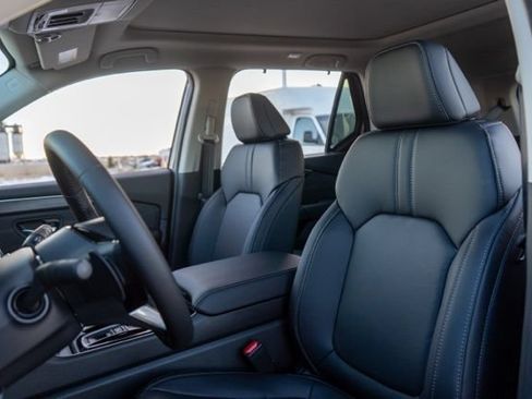 Used 2025 Honda Pilot EX-L image 15