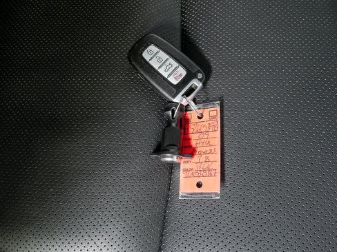 Used 2009 Hyundai Genesis 3.8 w/ Technology Pkg 4 image 25