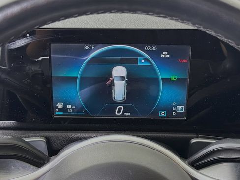 Used 2023 Mercedes-Benz GLB 250 image 15