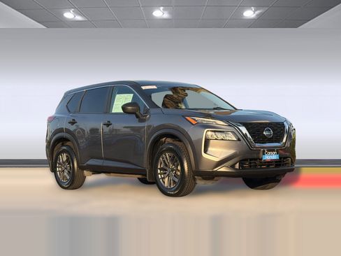 Used 2021 Nissan Rogue S image 7