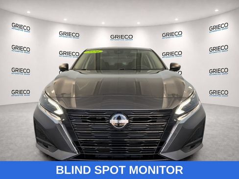 Used 2024 Nissan Altima 2.5 S FWD image 2