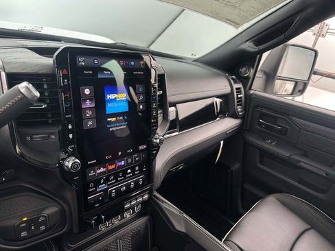 New 2026 RAM 2500 Limited image 29