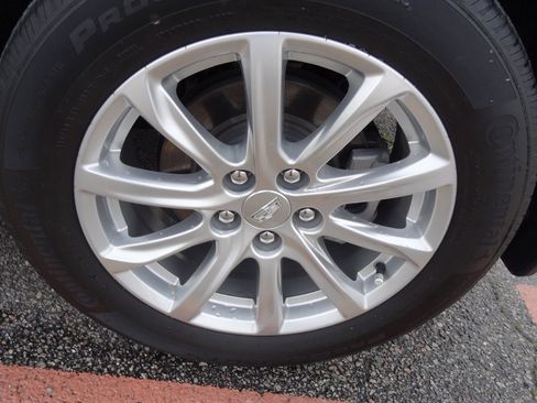 Used 2021 Cadillac XT4 Luxury image 12