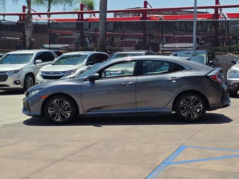Used 2018 Honda Civic EX image 9