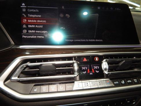 Used 2021 BMW X5 xDrive40i w/ M Sport Package image 24