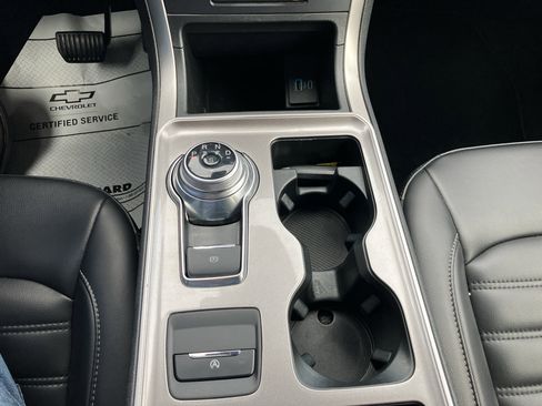 Used 2024 Ford Edge SEL image 27