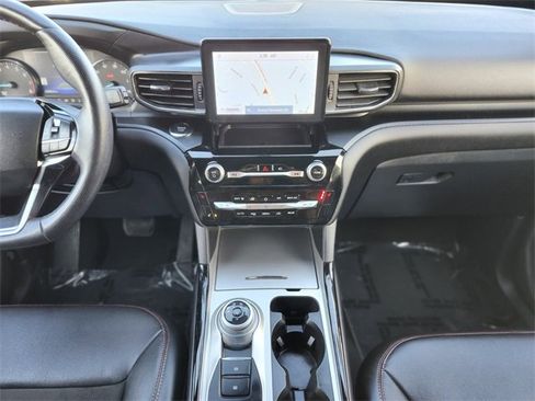 Certified 2022 Ford Explorer ST-Line w/ Class IV Trailer Tow Package image 14