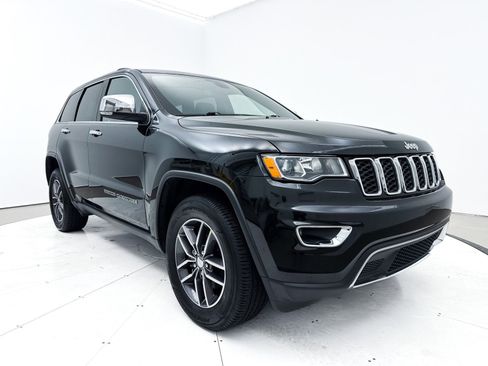 Used 2018 Jeep Grand Cherokee Limited image 11