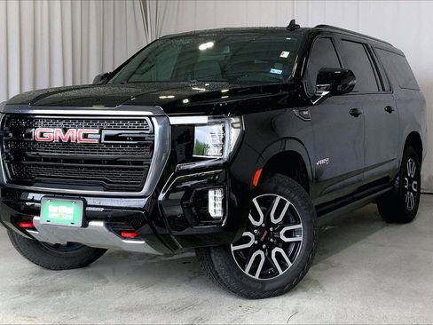 Used 2024 GMC Yukon XL AT4 AWD/4WD image 2