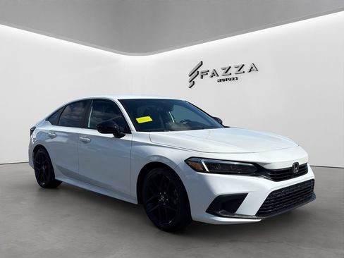 Used 2023 Honda Civic Sport image 11