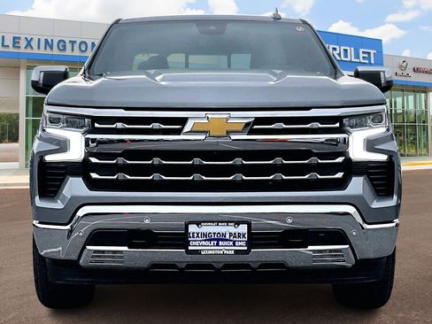 Used 2024 Chevrolet Silverado 1500 LTZ image 3