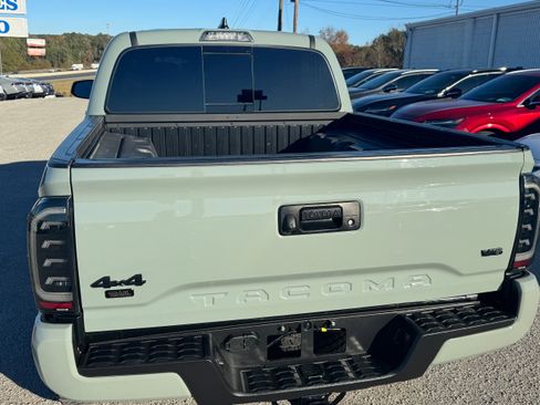 Used 2023 Toyota Tacoma 4x4 Double Cab w/ Trail Edition image 4