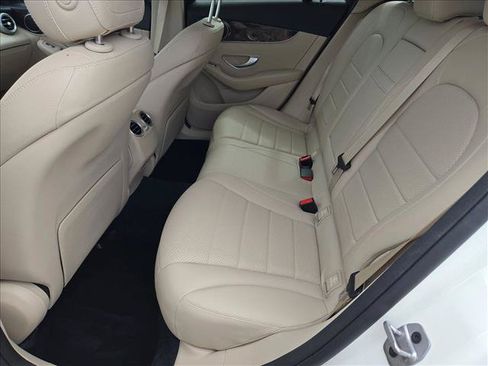 Used 2022 Mercedes-Benz GLC 300 image 18