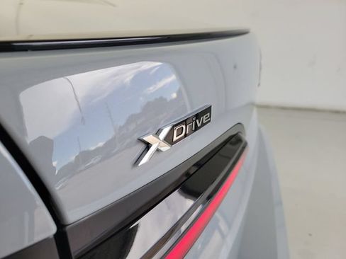 Used 2026 BMW 740i xDrive AWD/4WD image 9
