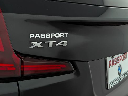 Used 2019 Cadillac XT4 Premium Luxury w/ Cold Weather Package image 11