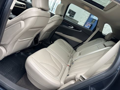 Used 2022 Lincoln Nautilus Reserve image 11