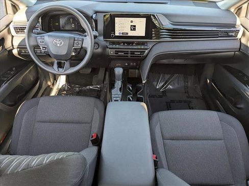 Used 2025 Toyota Camry LE FWD image 16