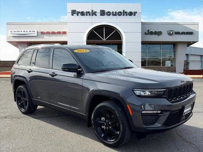 Certified 2024 Jeep Grand Cherokee Limited w/ Black Appearance Package