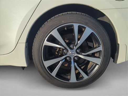 Used 2018 Nissan Maxima 3.5 SV FWD image 6
