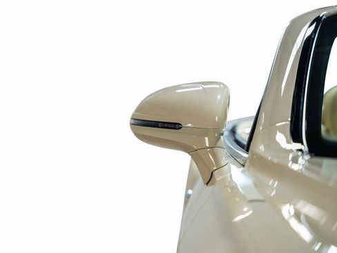 Used 2020 Bentley Continental GT image 9