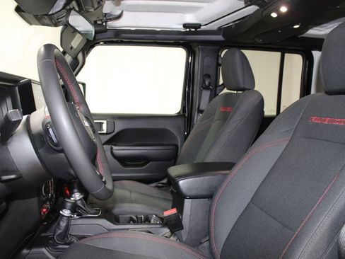 Used 2024 Jeep Wrangler Unlimited Rubicon image 16