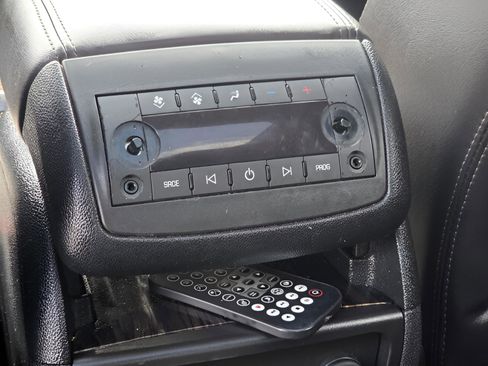 Used 2016 GMC Acadia Denali FWD image 27