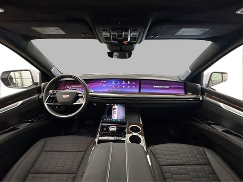 New 2025 Cadillac Escalade ESV Sport Platinum image 24