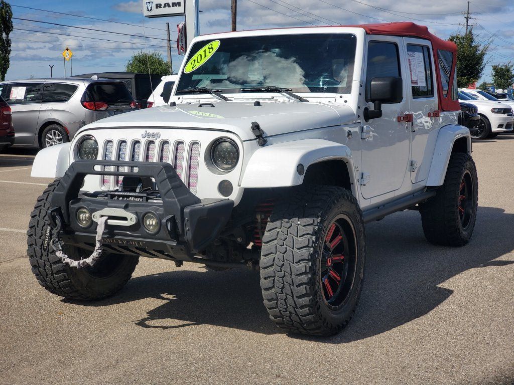 Used 2018 Jeep Wrangler Unlimited Sahara AWD/4WD image 2