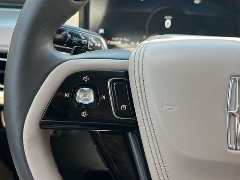 Certified 2024 Lincoln Aviator 2WD w/ Premium Package image 21