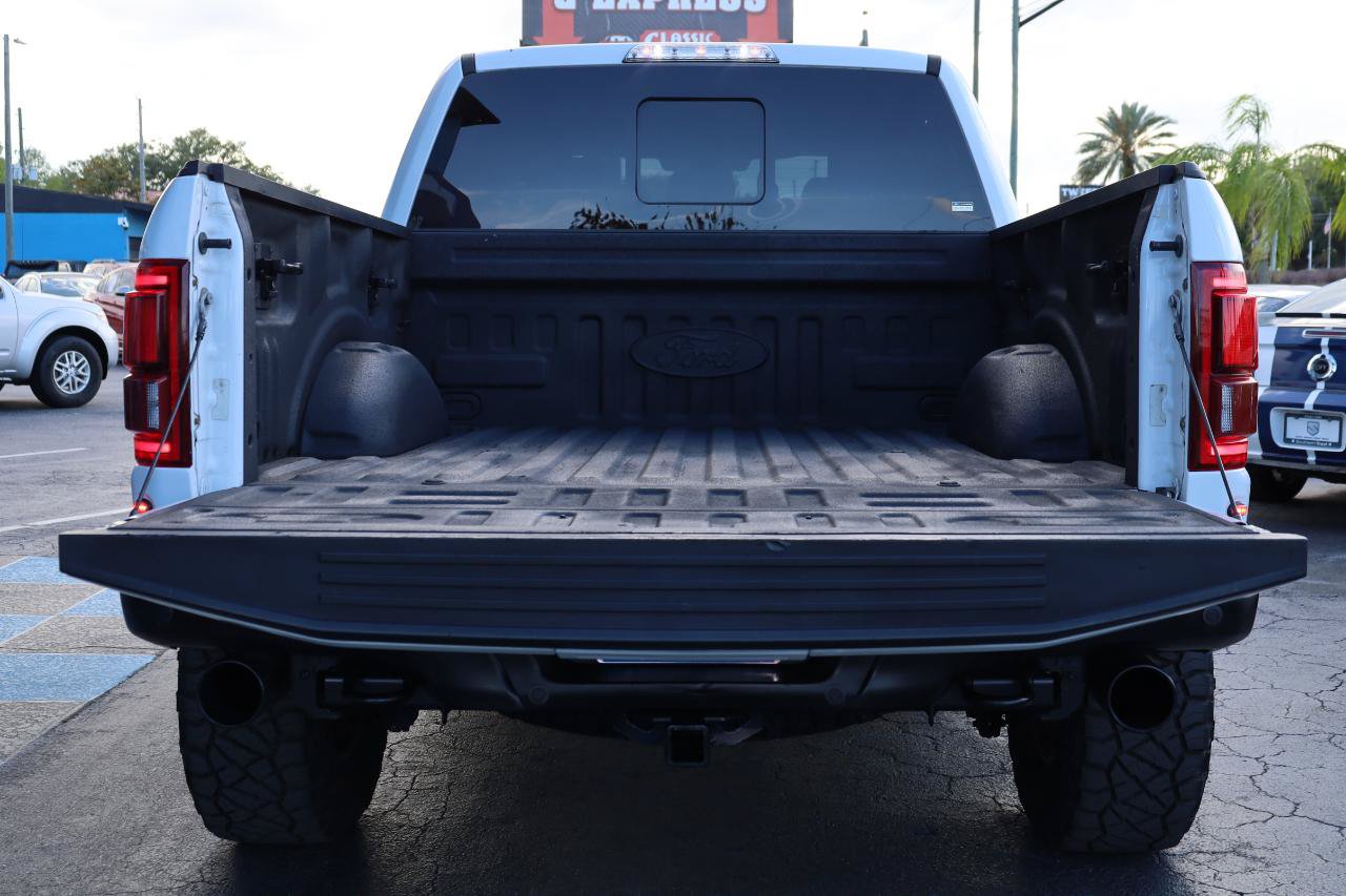 Used 2018 Ford F150 Raptor w/ Equipment Group 802A Luxury AWD/4WD image 17
