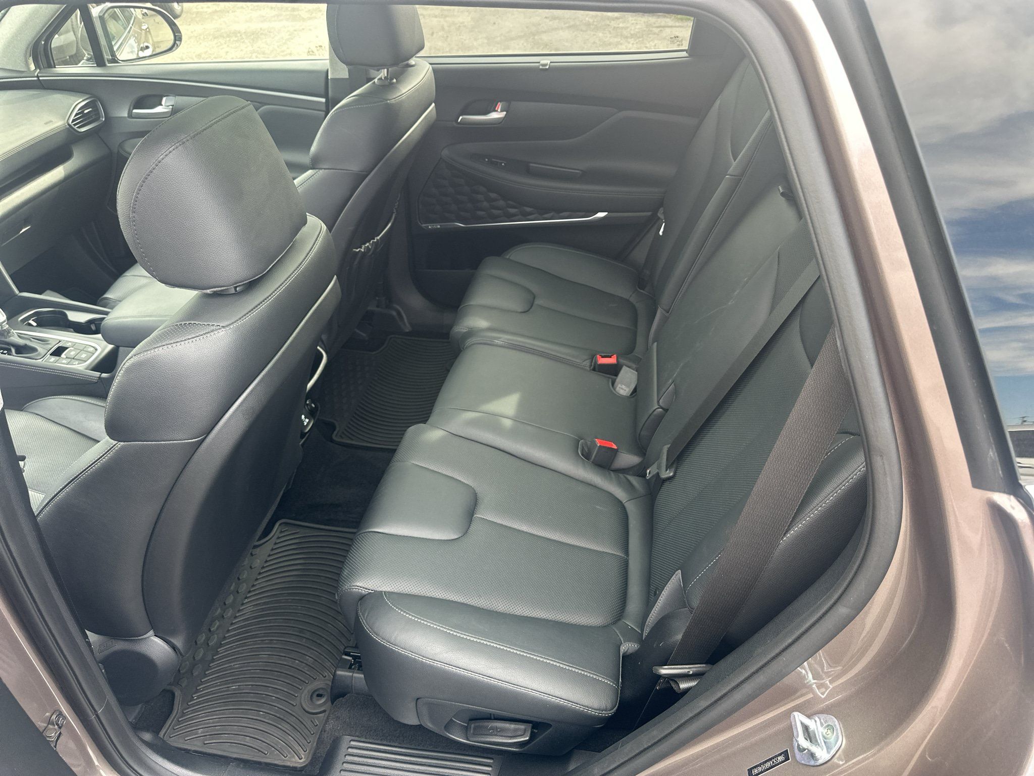 Used 2019 Hyundai Santa Fe AWD image 17