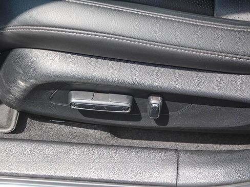 Certified 2025 Honda Civic Sport image 22