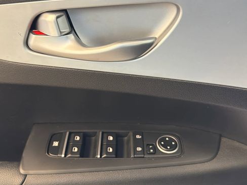 Used 2023 Kia Forte LXS FWD image 18