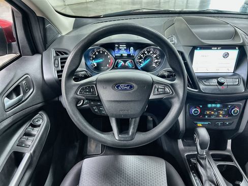 Used 2019 Ford Escape SE FWD image 18