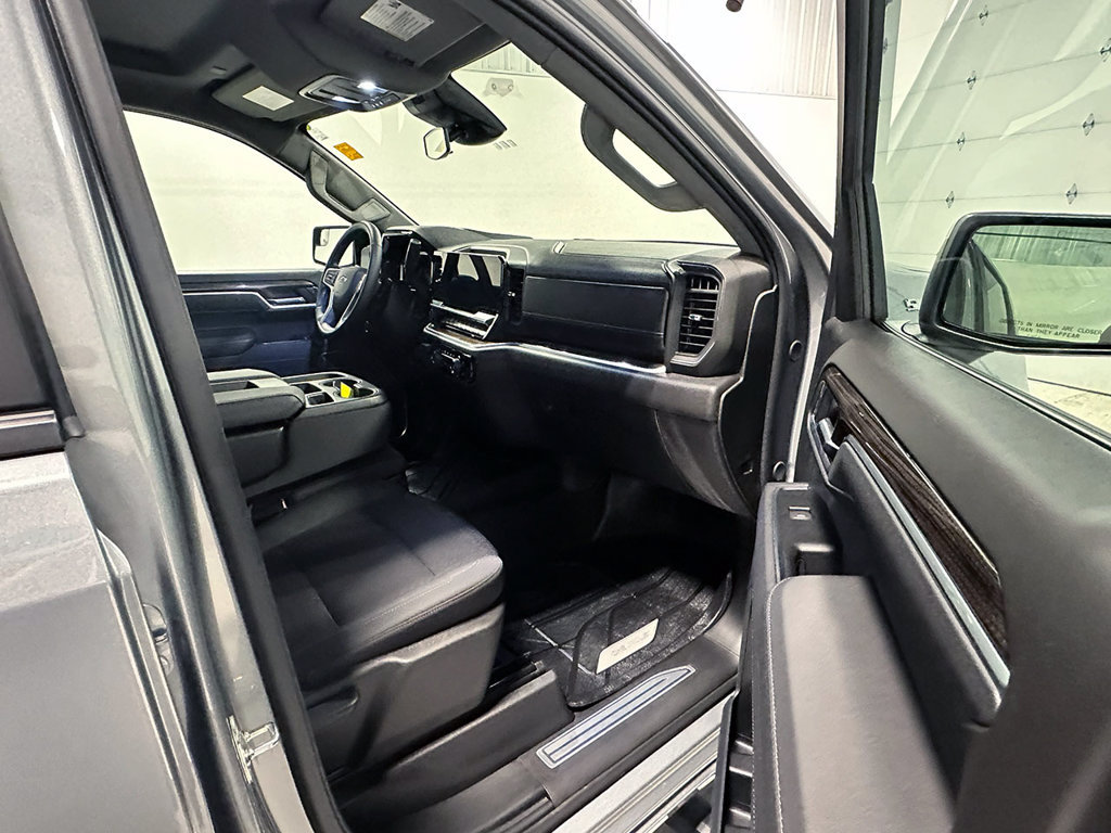 Used 2026 Chevrolet Silverado 1500 RST w/ RST Select Package AWD/4WD image 26