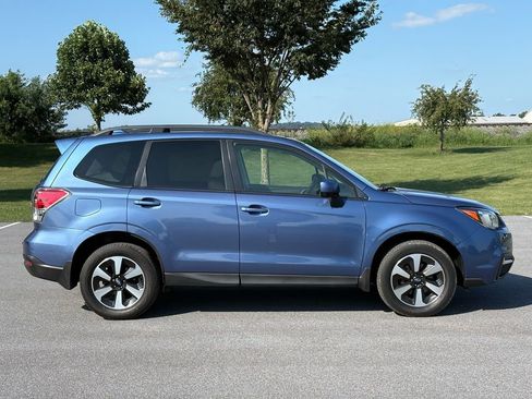 Used 2017 Subaru Forester 2.5i Premium image 9