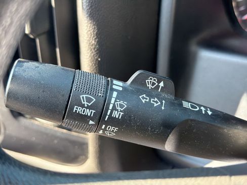 Used 2018 Chevrolet Silverado 1500 W/T AWD/4WD image 29