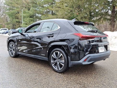 Used 2022 Lexus UX 250h w/ Premium Package image 6
