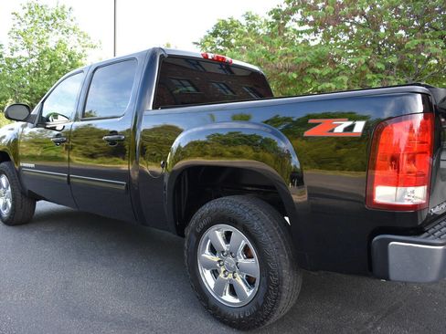 Used 2009 GMC Sierra 1500 SLT w/ Suspension Package, Off-Road image 29