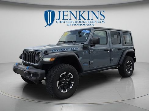 Used 2024 Jeep Wrangler Unlimited Rubicon 4xe AWD/4WD image 10