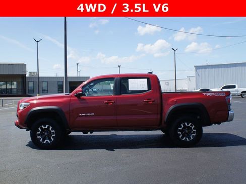 Used 2020 Toyota Tacoma TRD Off-Road AWD/4WD image 1