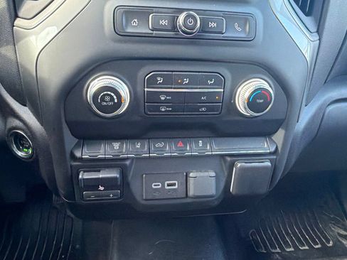 Used 2024 GMC Sierra 2500 Pro AWD/4WD image 25